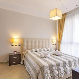 Anghel 3*, Siena Italië